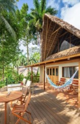 Deluxe_with_loft_outside